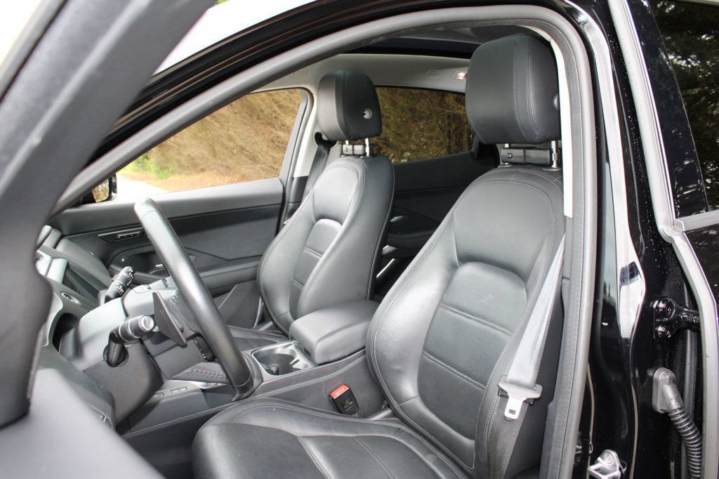 Used 2020 Jaguar E-PACE AWD/4WD image 15