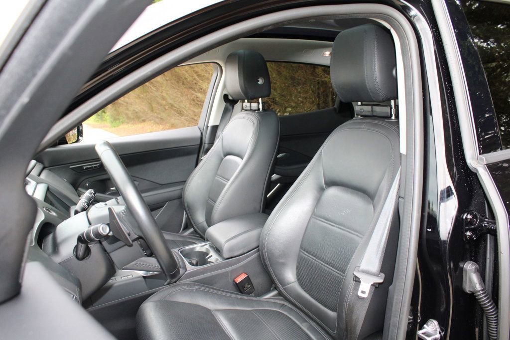 Used 2020 Jaguar E-PACE image 15