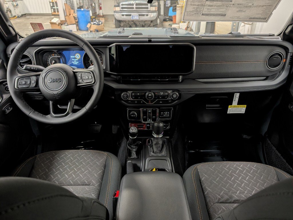 New 2026 Jeep Gladiator Mojave image 10