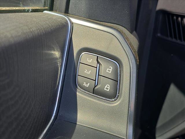 Used 2024 Ford F250 Platinum image 9