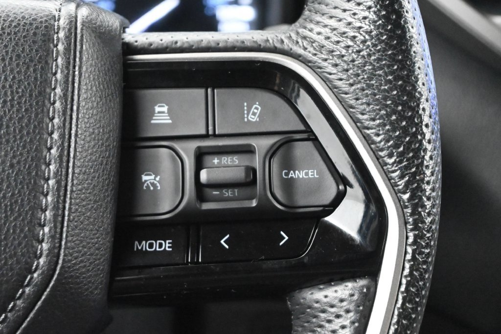 Used 2022 Toyota Tundra Limited AWD/4WD image 9
