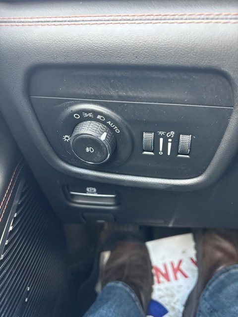 Used 2022 Jeep Grand Cherokee Summit image 23