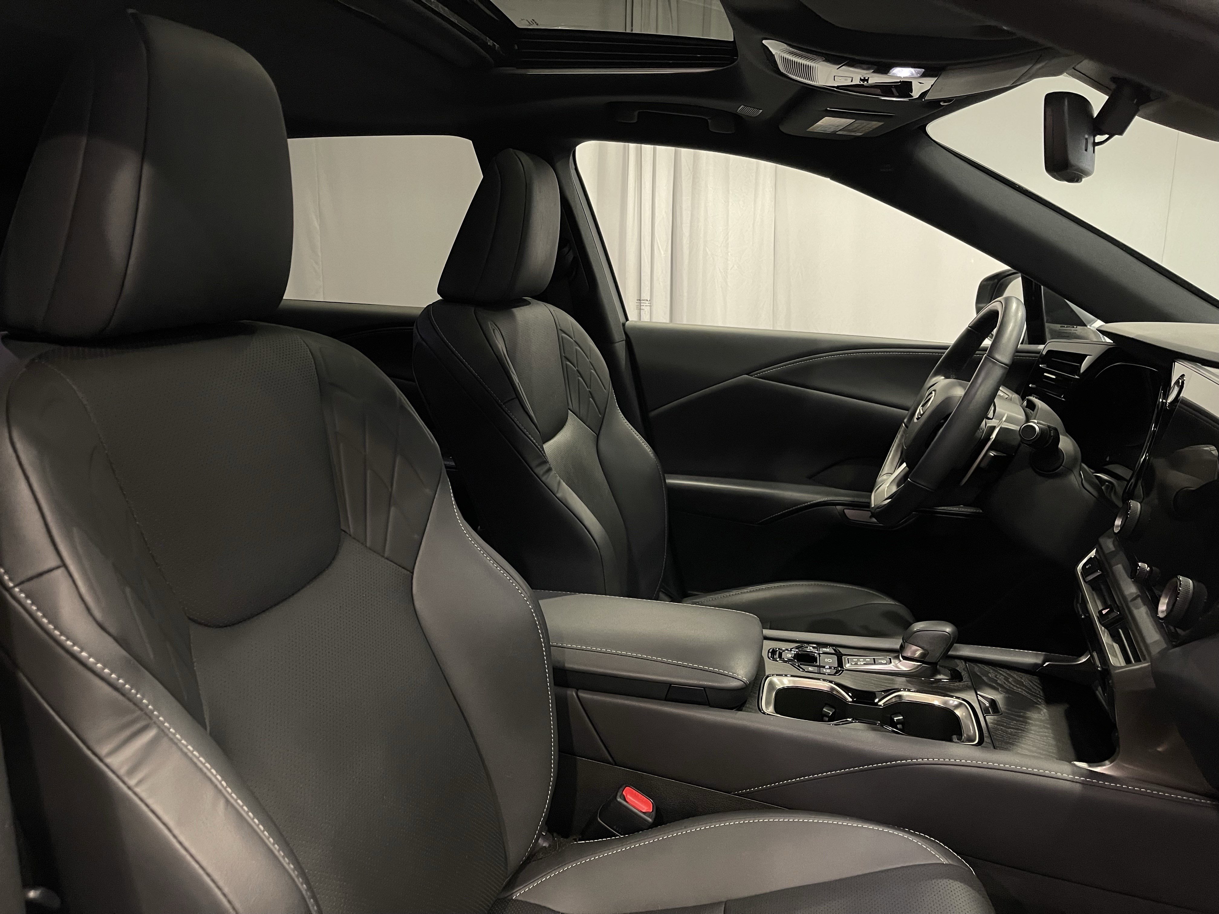 Used 2024 Lexus RX 350 Premium w/ Convenience Package image 15