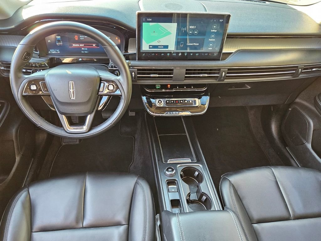 Used 2023 Lincoln Corsair AWD image 7