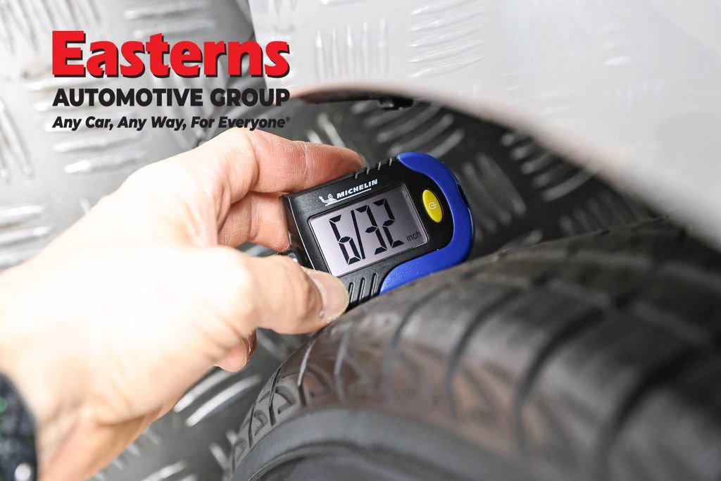 Used 2021 Toyota Corolla LE w/ Carpet Mat Package (TMS) image 26