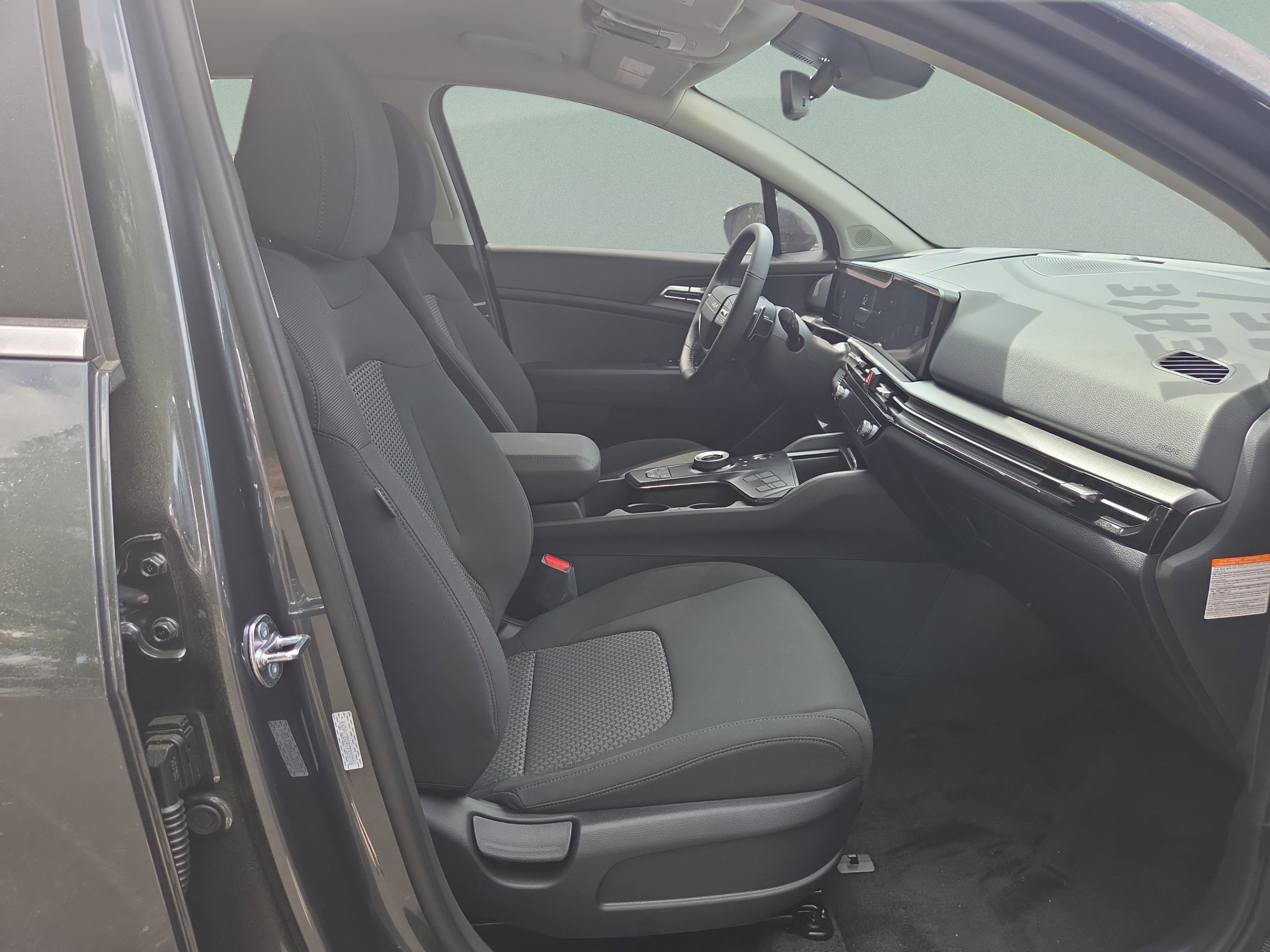 New 2026 Kia Sportage LX FWD image 28