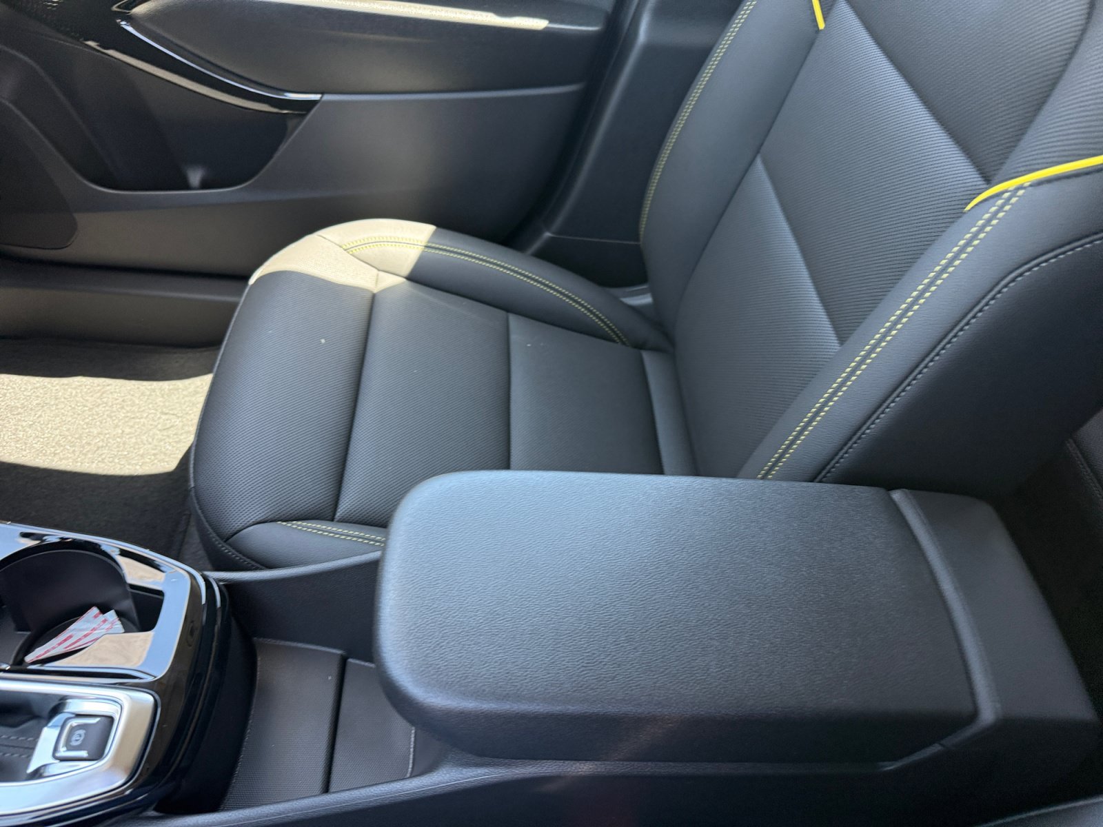New 2026 Chevrolet Trax ACTIV w/ Sunroof Package FWD image 14