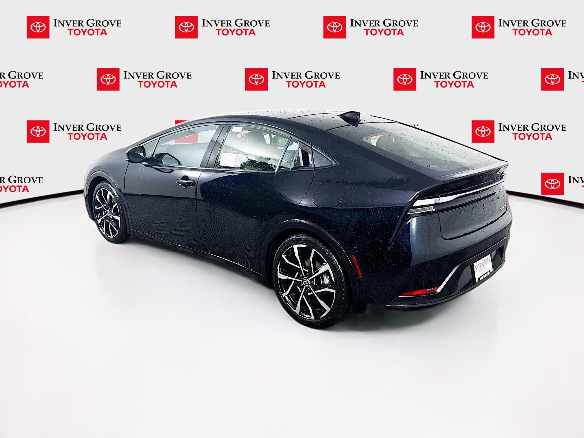 New 2026 Toyota Prius Plug-In Hybrid FWD image 7