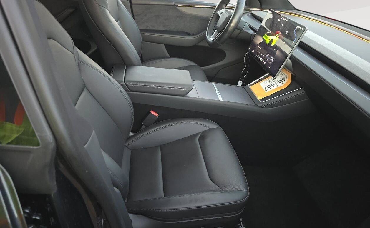 Used 2026 Tesla Model Y AWD image 14