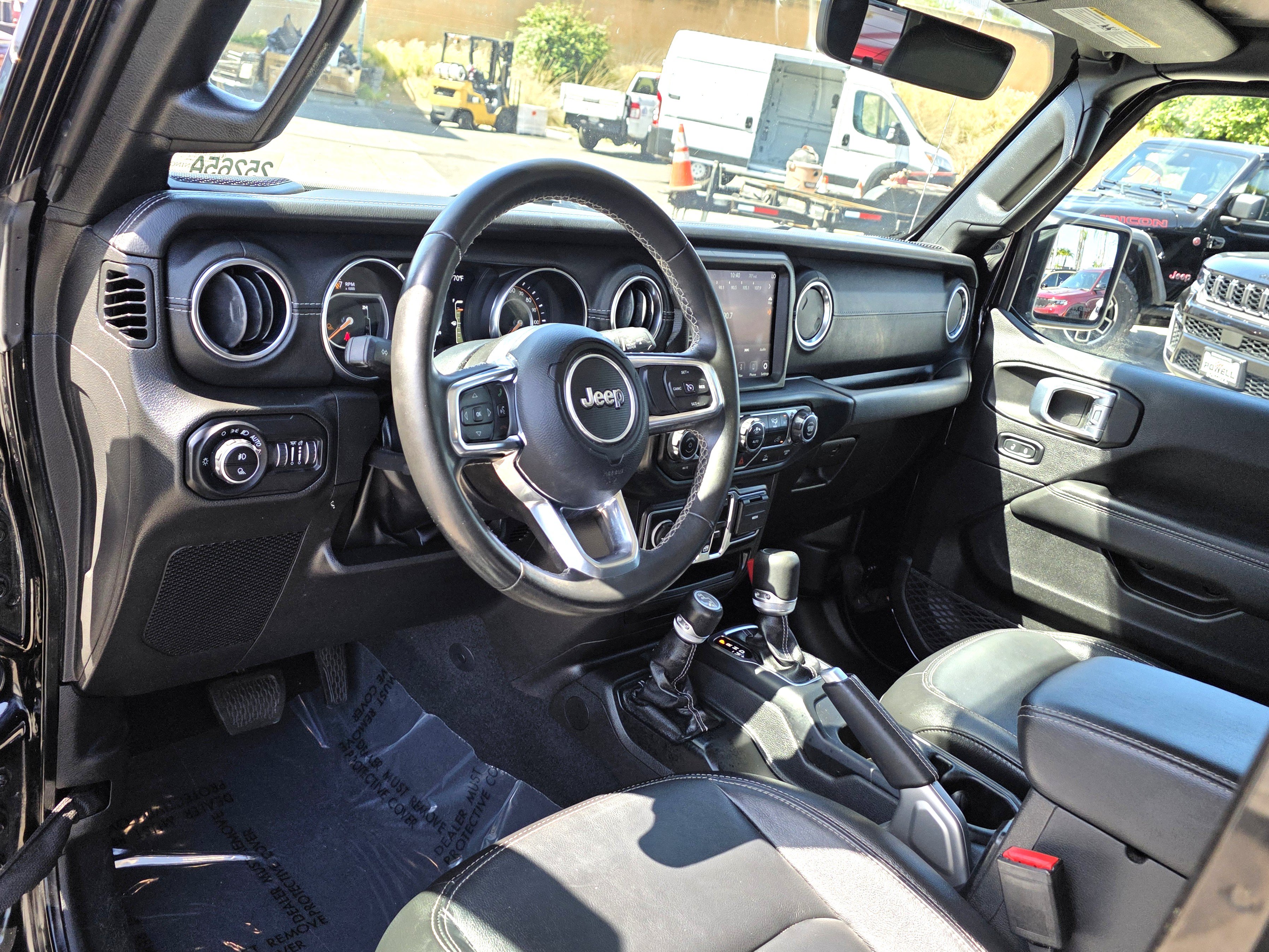 Used 2022 Jeep Gladiator Overland w/ Popular Equipment Package AWD/4WD image 10
