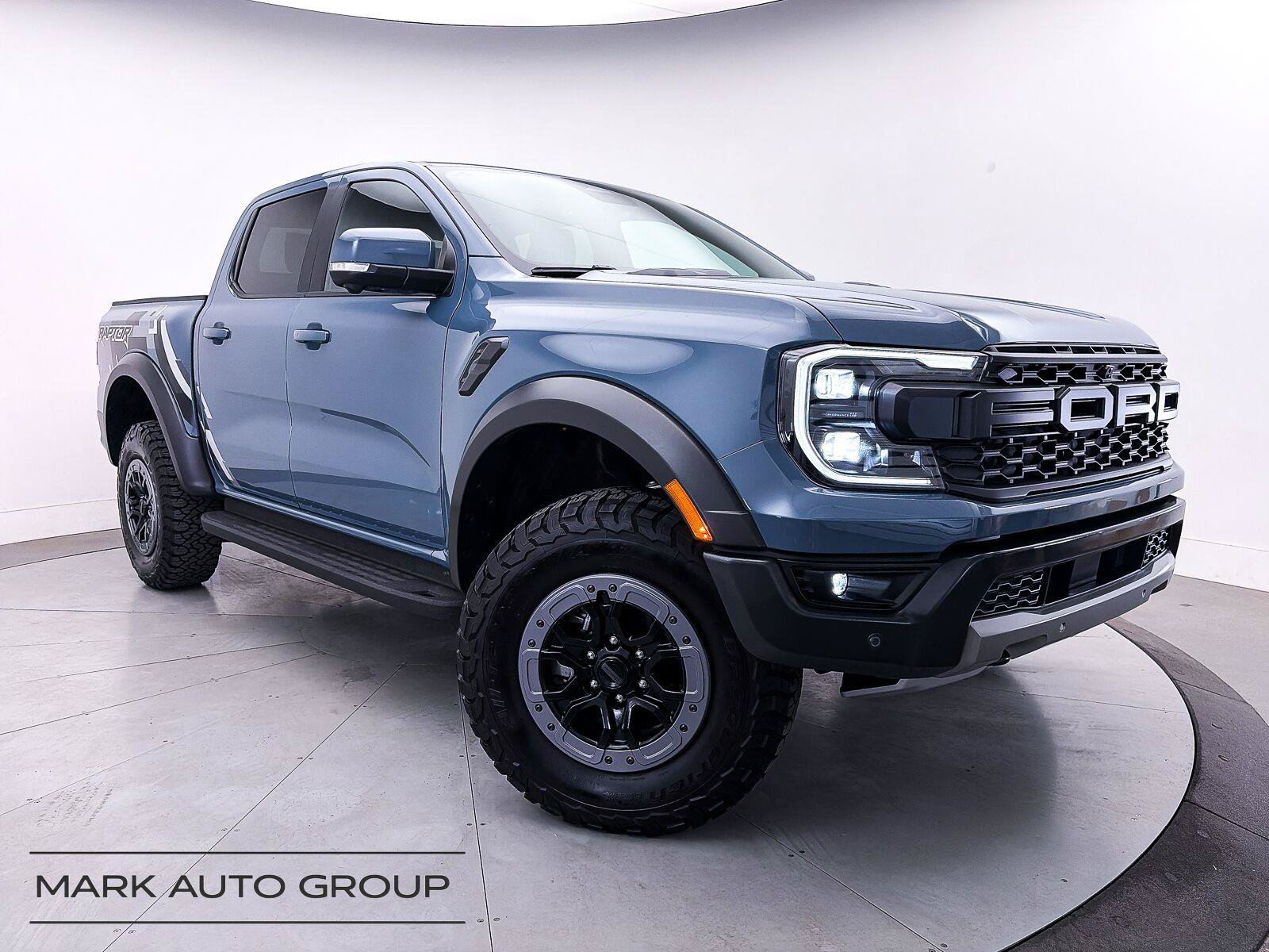 Used 2025 Ford Ranger Raptor AWD/4WD image 1
