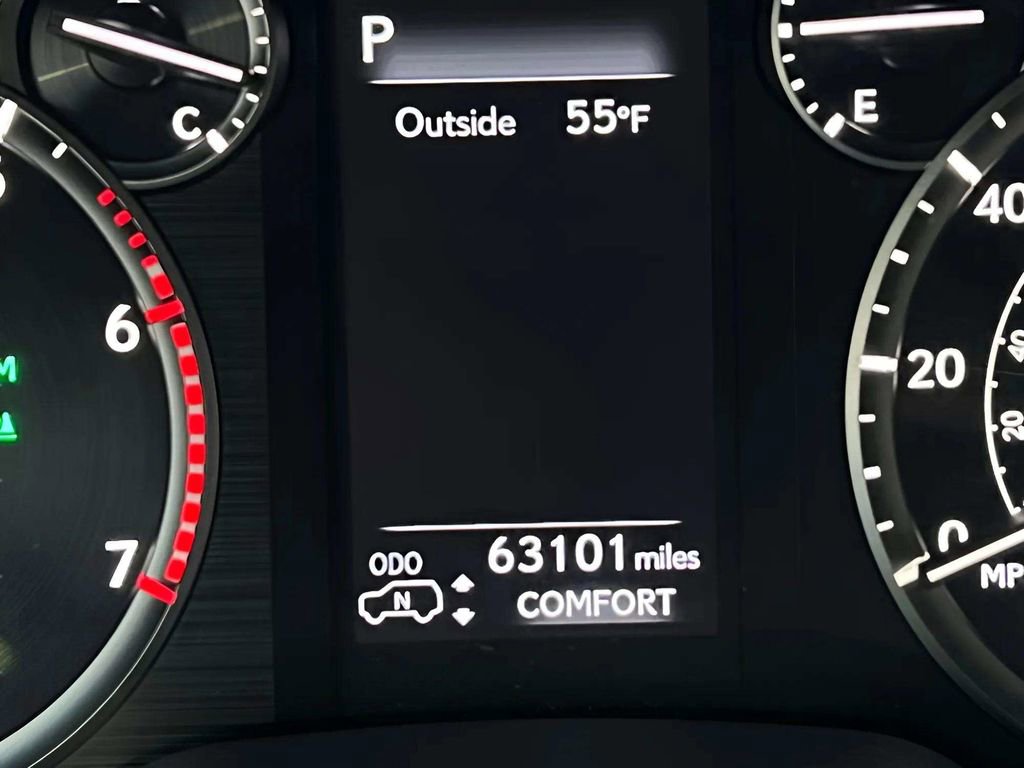 Used 2023 Lexus GX 460 Luxury w/ Accessory Package image 21