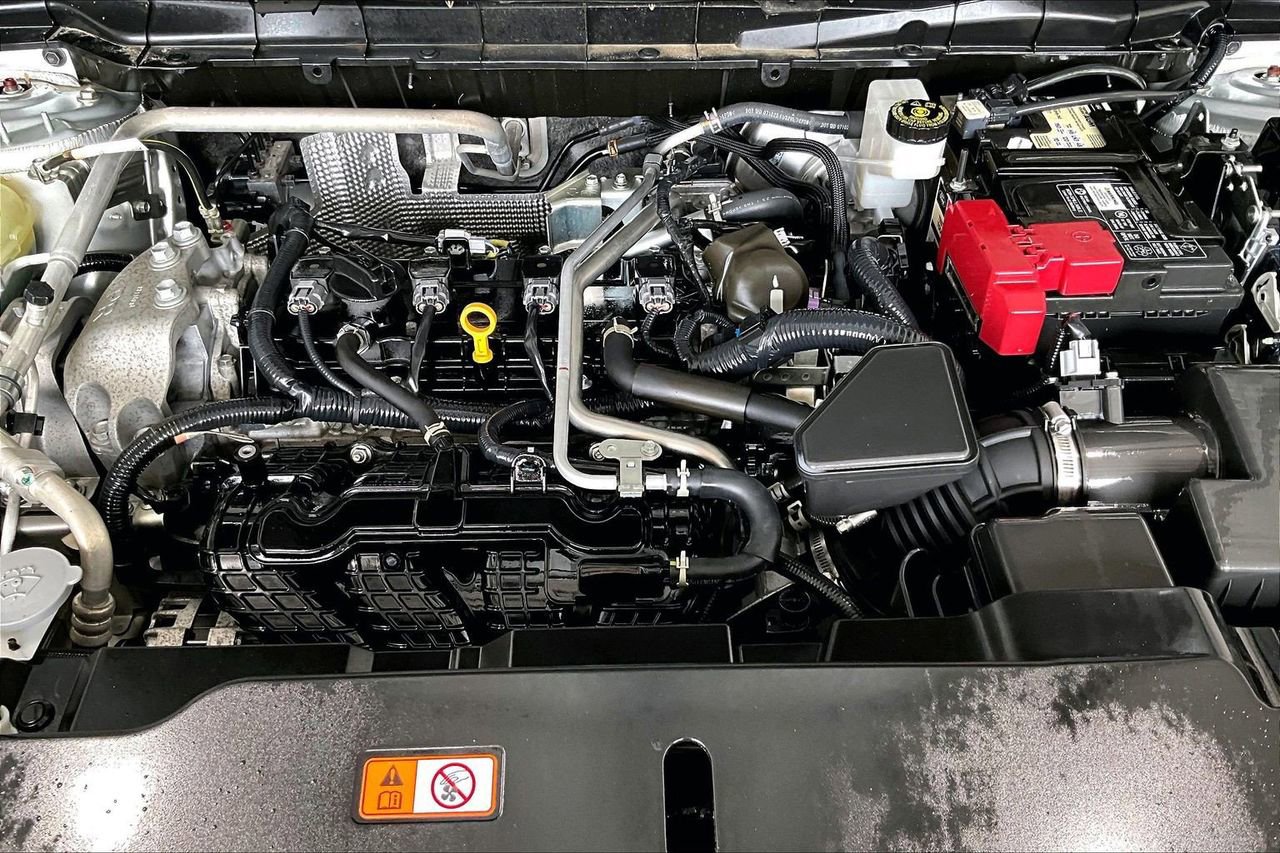 Used 2023 Mitsubishi Outlander SE image 9