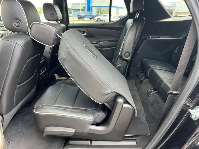 Used 2023 Chevrolet Traverse Premier w/ Redline Edition AWD/4WD image 5
