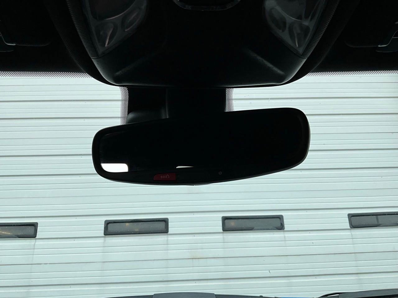 Used 2025 Jeep Compass Trailhawk image 17