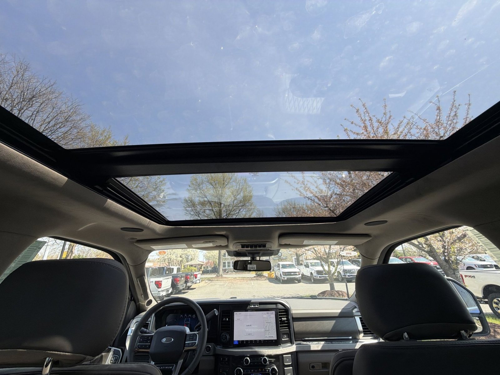 New 2026 Ford F450 Platinum w/ Platinum Plus Package image 31