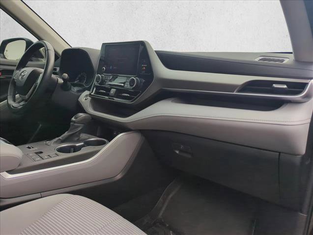 Certified 2024 Toyota Highlander LE image 26