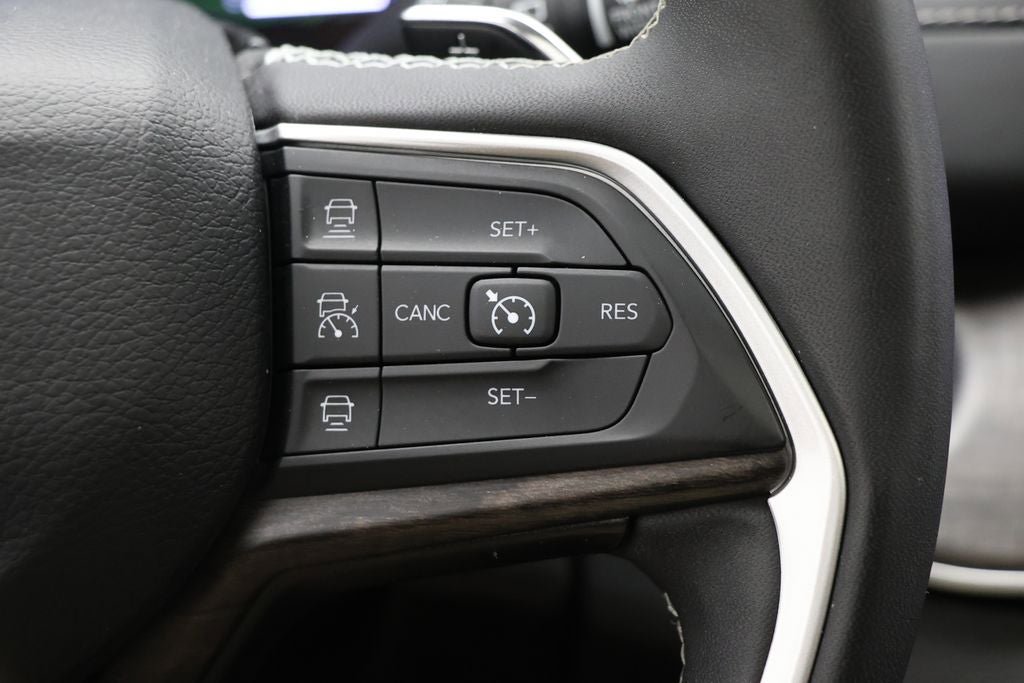 Used 2023 Jeep Grand Cherokee 4WD 4xe image 21