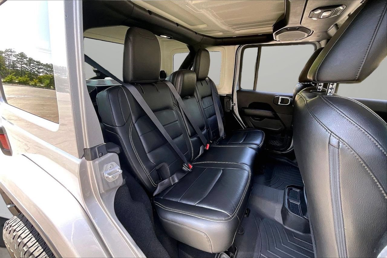 Certified 2018 Jeep Wrangler Unlimited Sahara AWD/4WD image 25