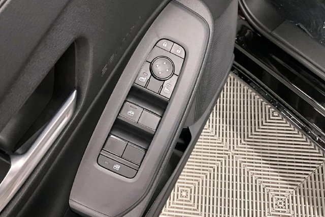 New 2026 Nissan Sentra SV w/ SV Convenience Package FWD image 31