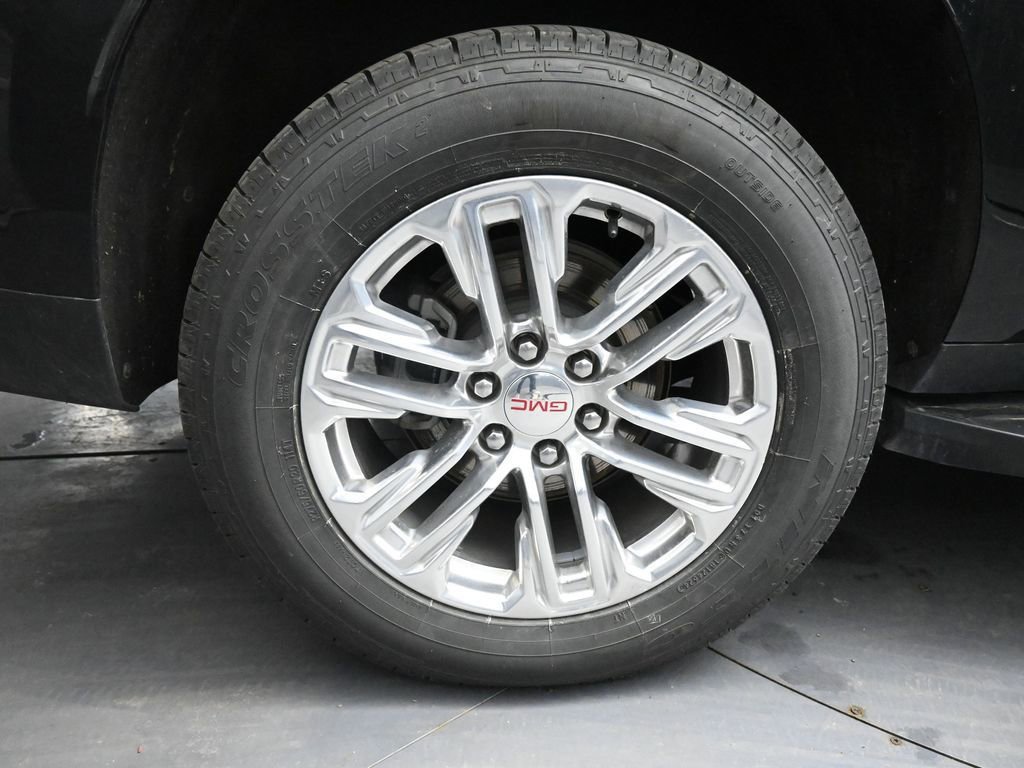Used 2024 GMC Yukon XL SLT image 18