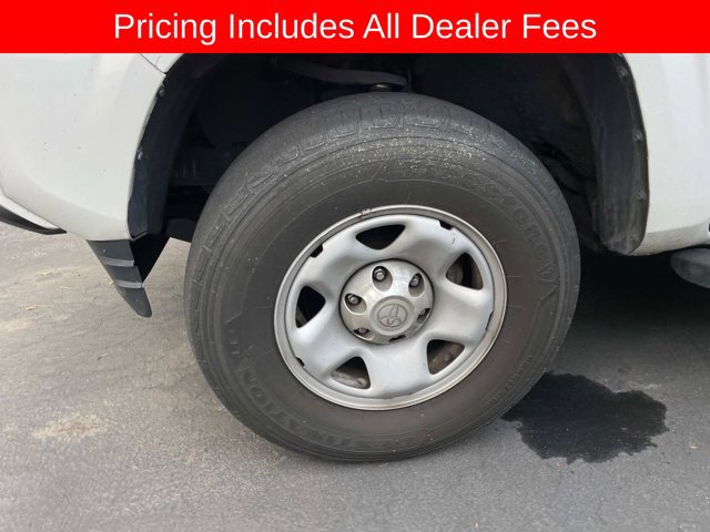 Used 2023 Toyota Tacoma SR w/ SR Convenience Package RWD image 2