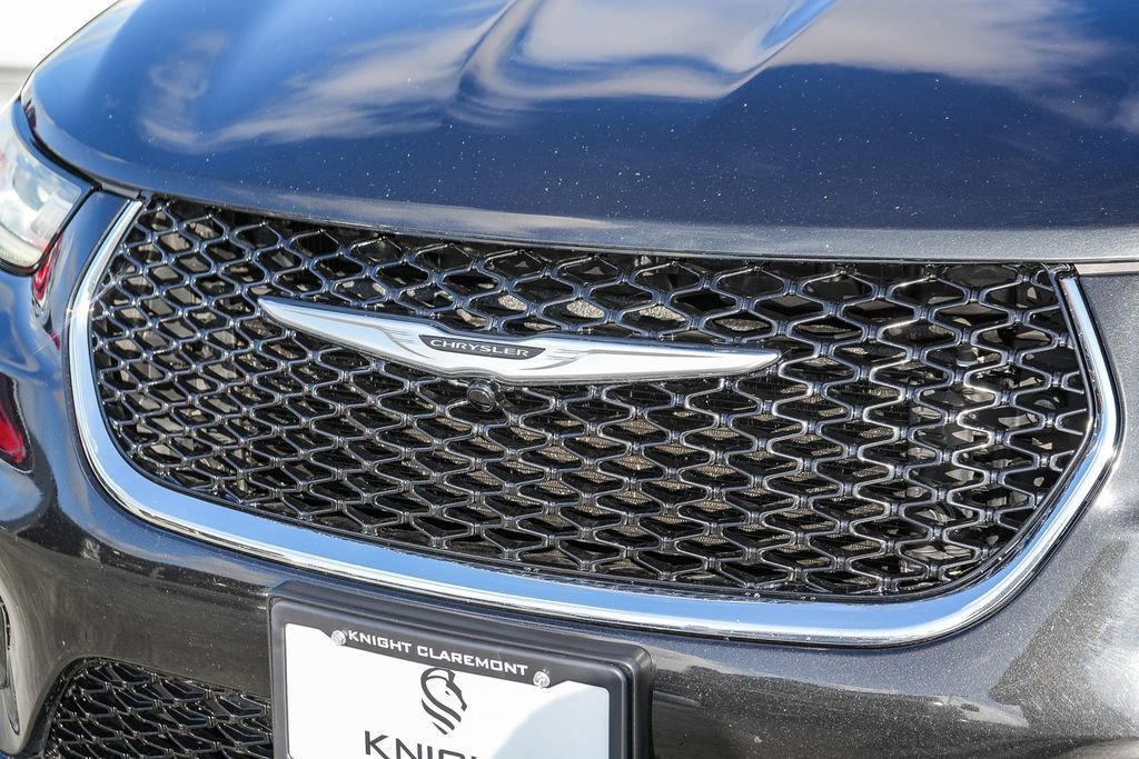 Certified 2024 Chrysler Pacifica Select image 6