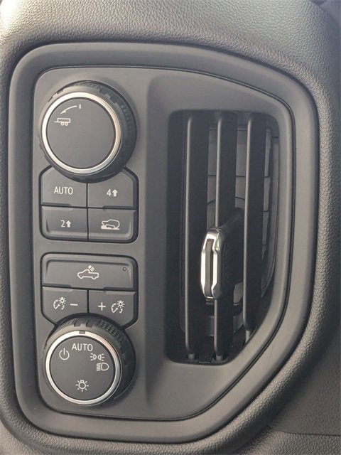 Certified 2022 Chevrolet Silverado 1500 Custom image 15