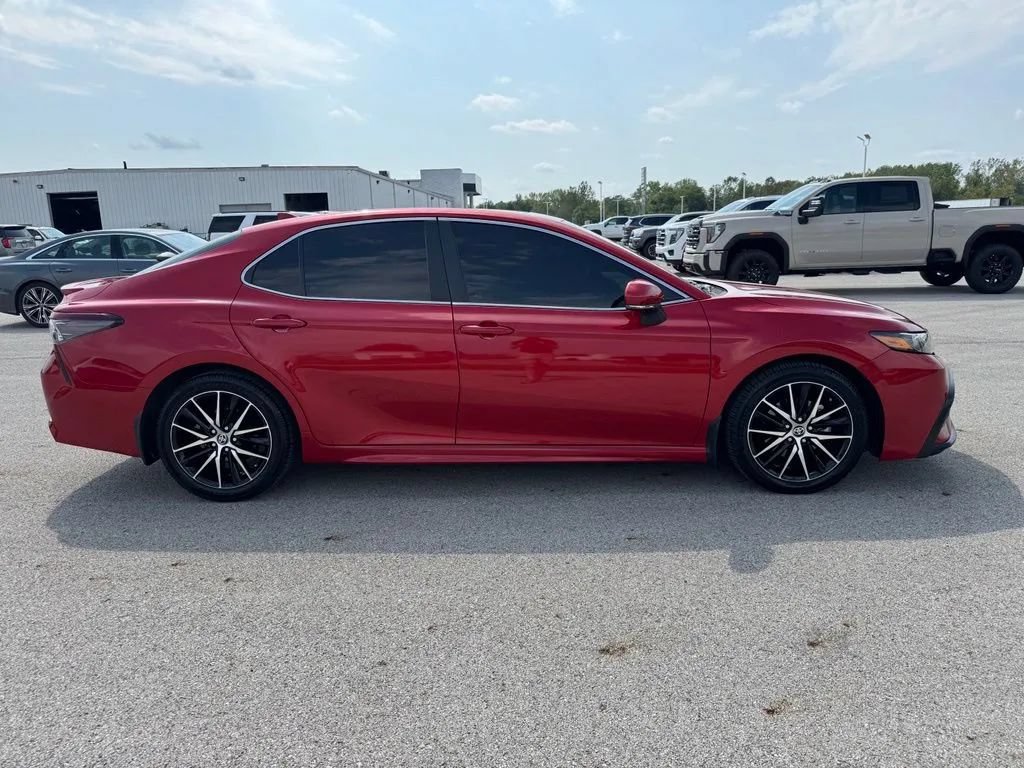 Used 2023 Toyota Camry SE w/ Convenience Package FWD image 8