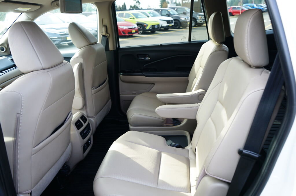 Used 2022 Honda Pilot Elite image 16