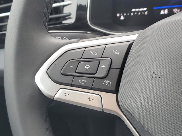 New 2026 Volkswagen Jetta SE FWD image 15