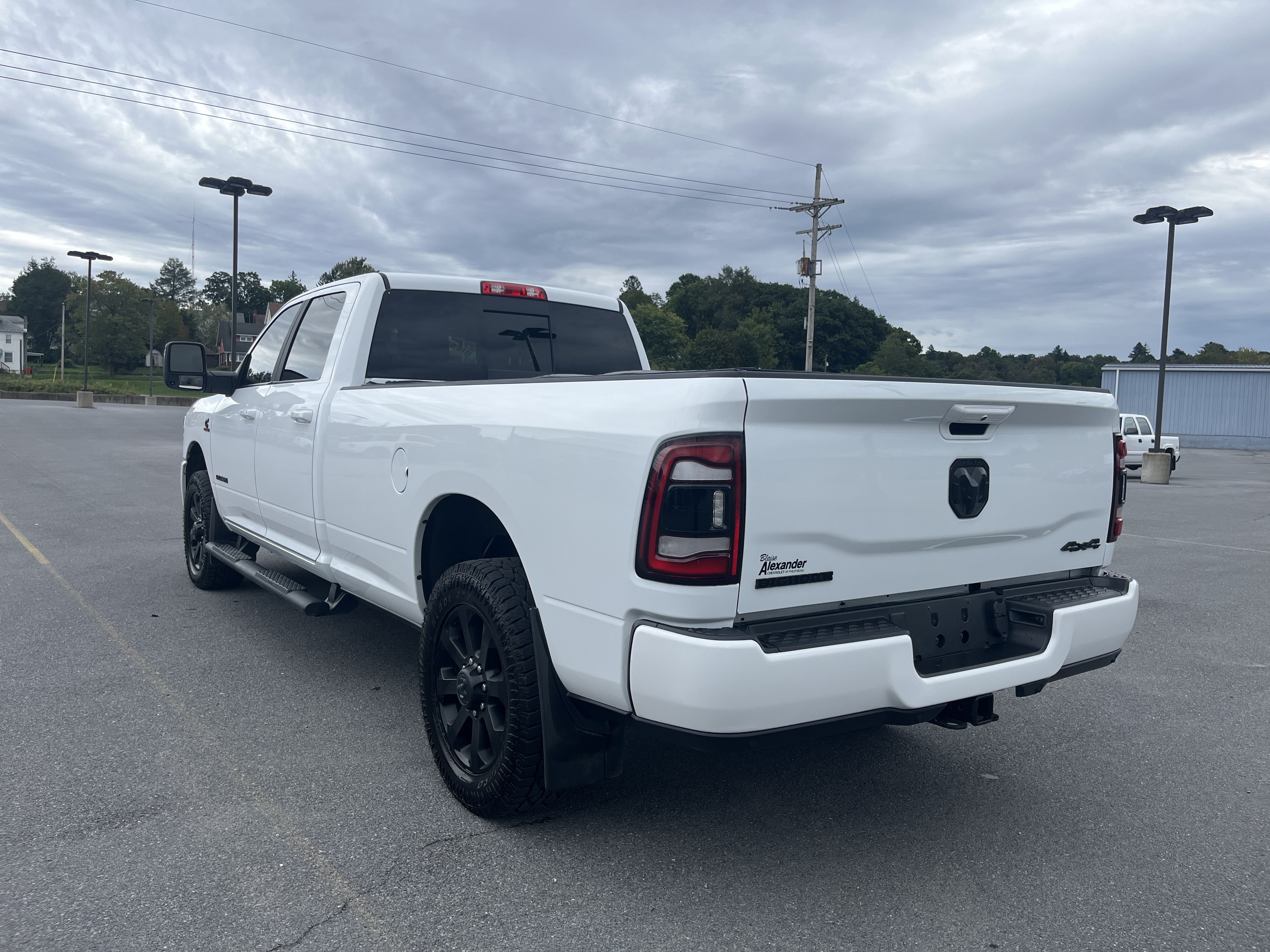 Used 2023 RAM 3500 Big Horn w/ Level B Equipment Group AWD/4WD image 4