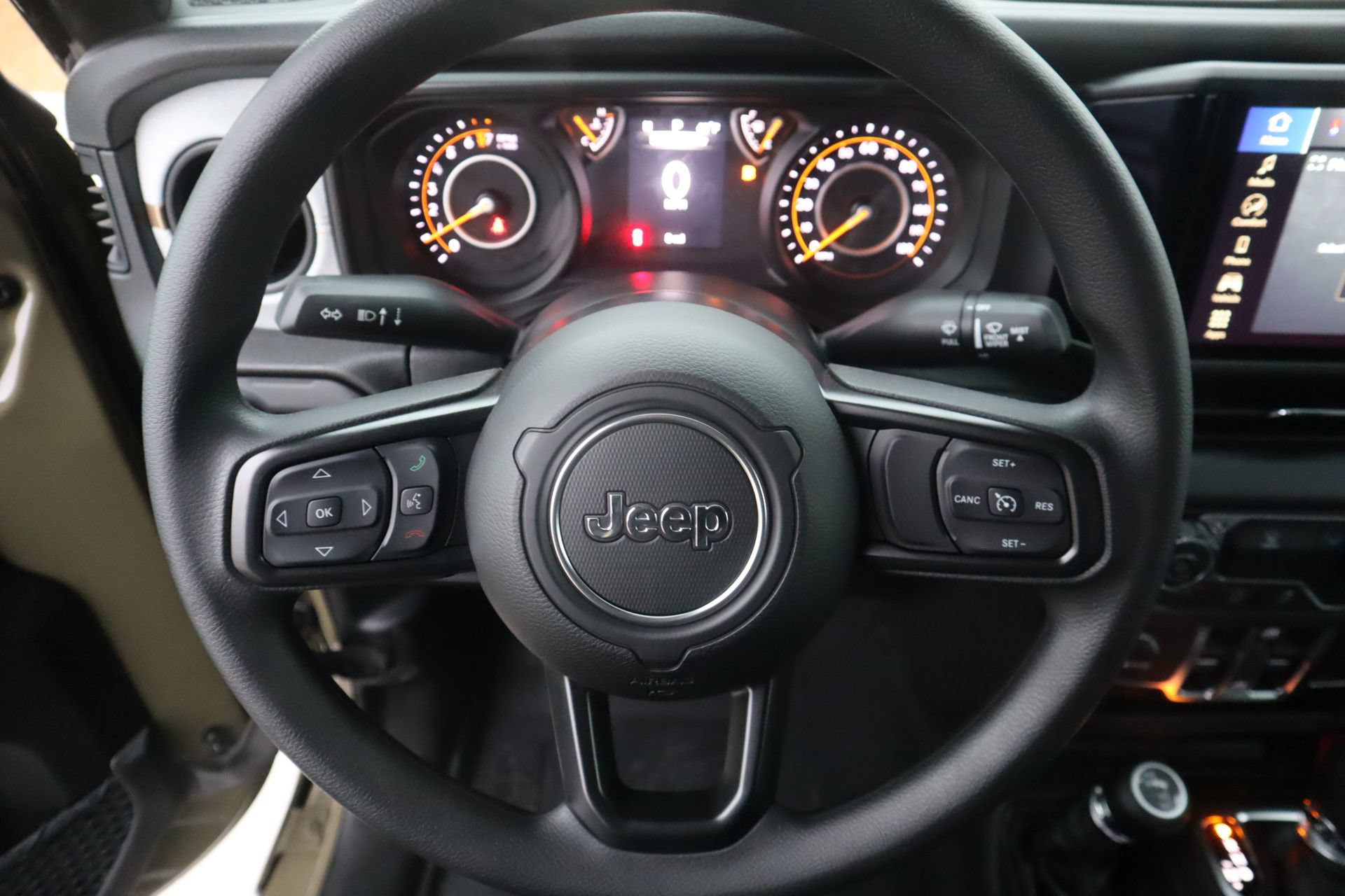 New 2026 Jeep Gladiator Sport AWD/4WD image 3