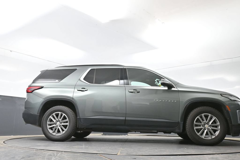 Used 2023 Chevrolet Traverse LT AWD/4WD image 18