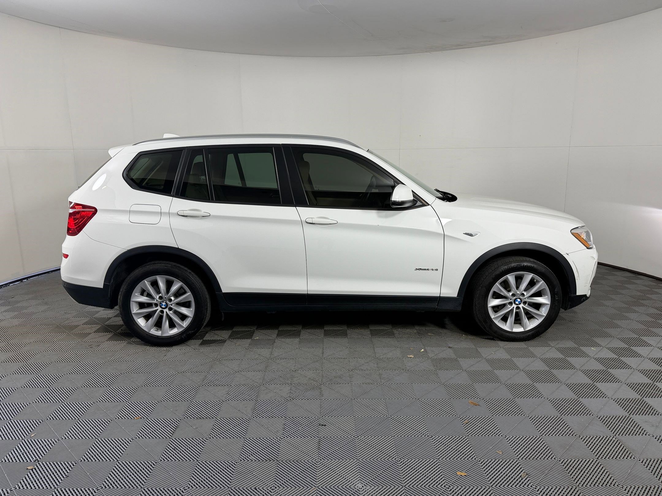Used 2016 BMW X3 xDrive28i image 8