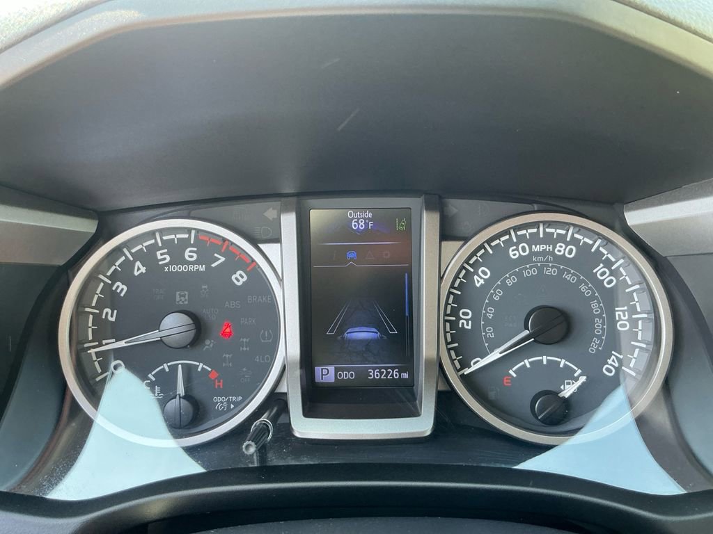 Used 2020 Toyota Tacoma SR5 AWD/4WD image 22
