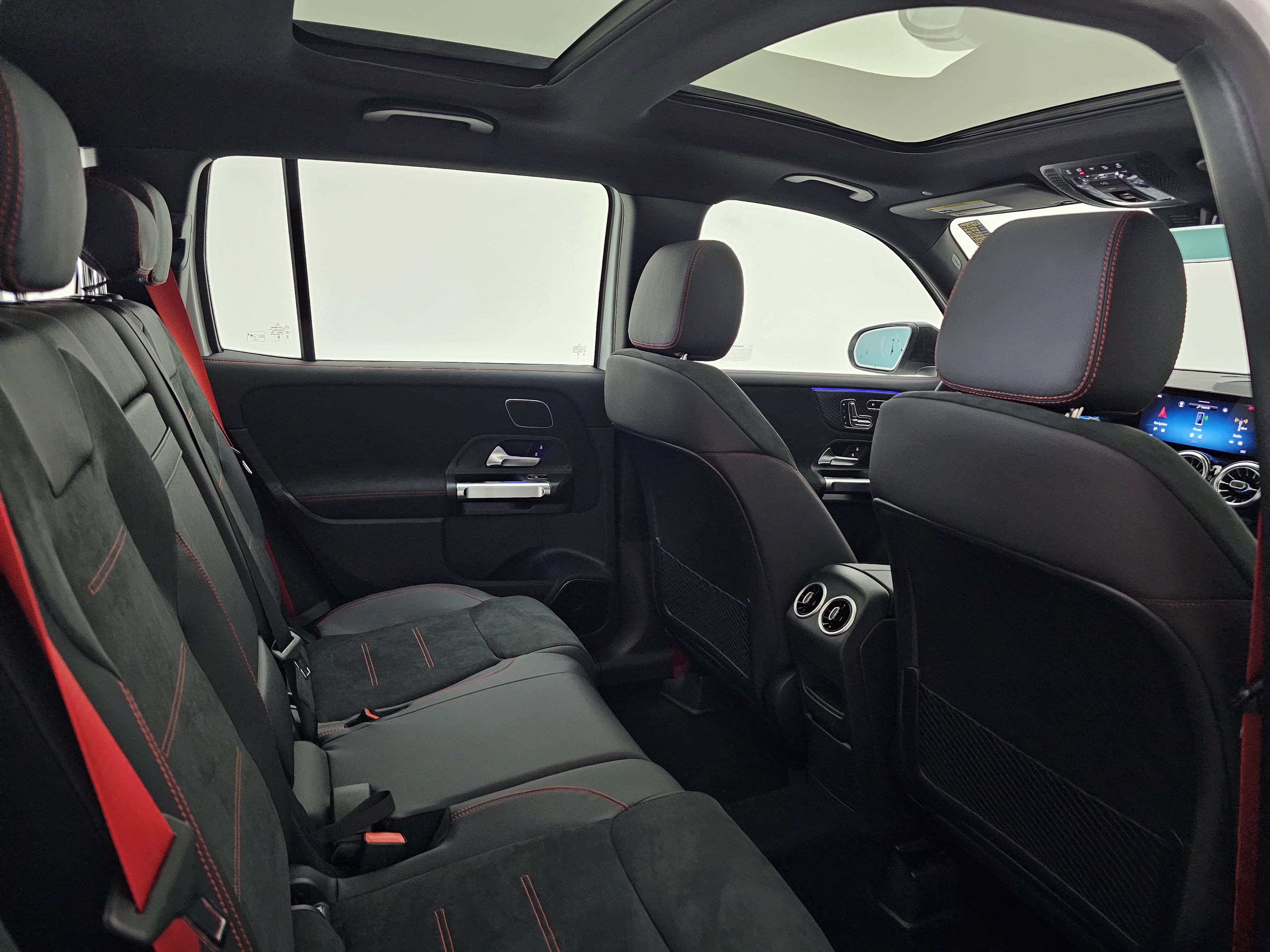 New 2026 Mercedes-Benz GLB 35 AMG 4MATIC image 27