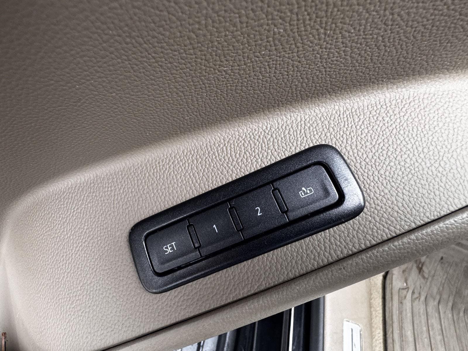 Certified 2020 Chevrolet Suburban Premier AWD/4WD image 19