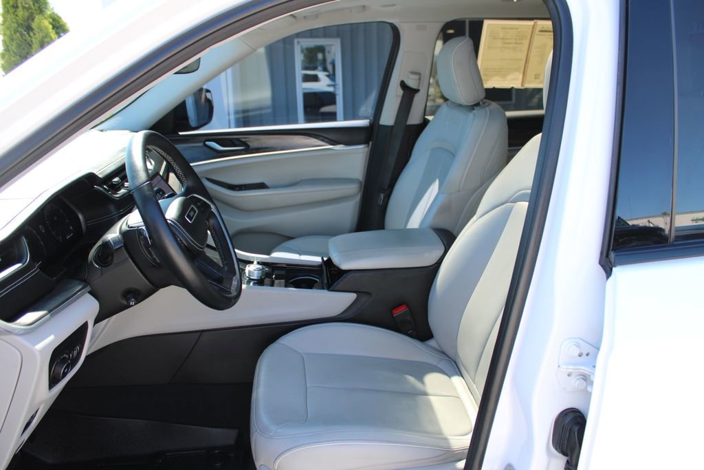 Used 2022 Jeep Grand Cherokee L Overland AWD/4WD image 37