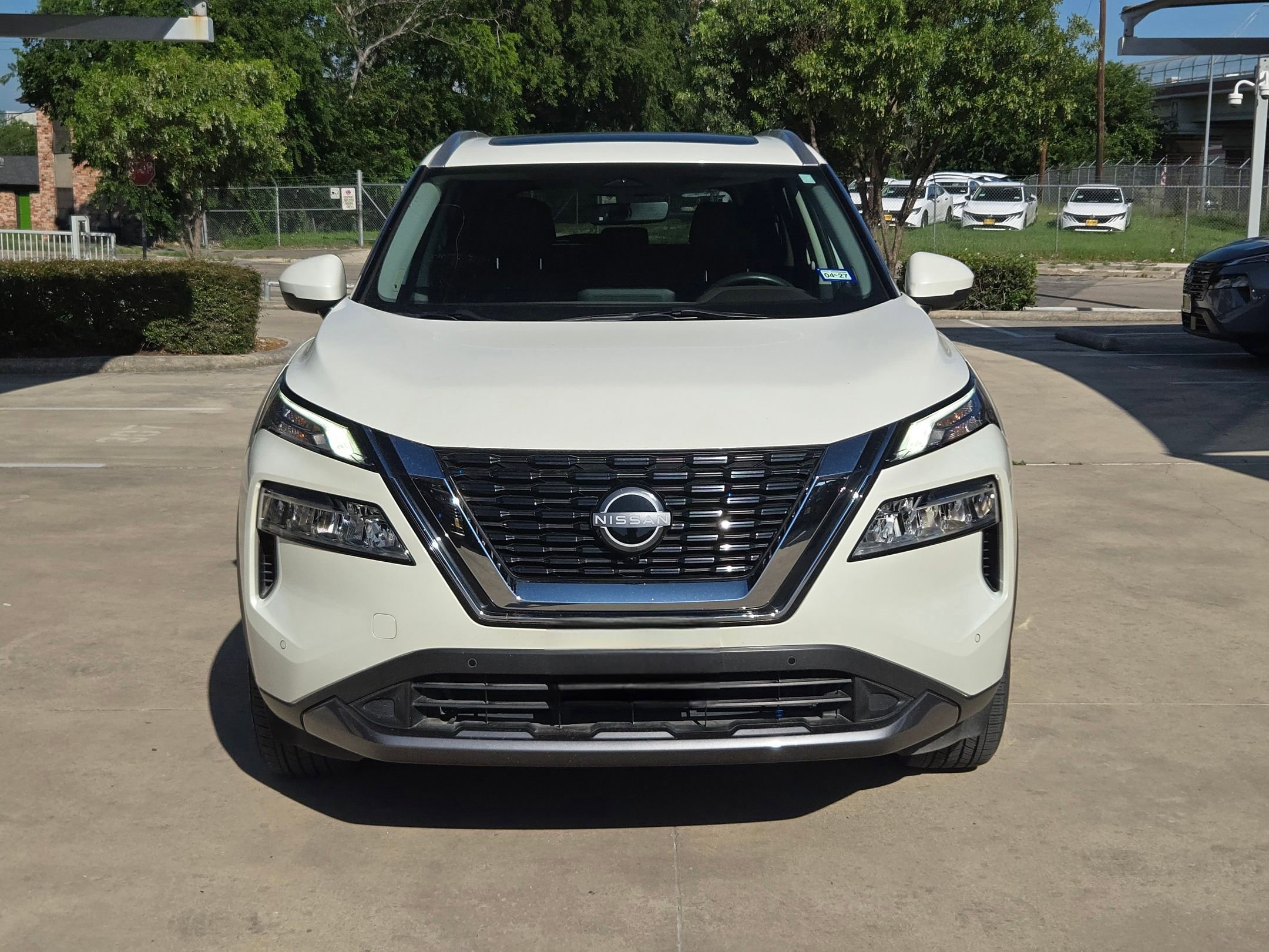 Used 2023 Nissan Rogue SL w/ SL Premium Package FWD image 8