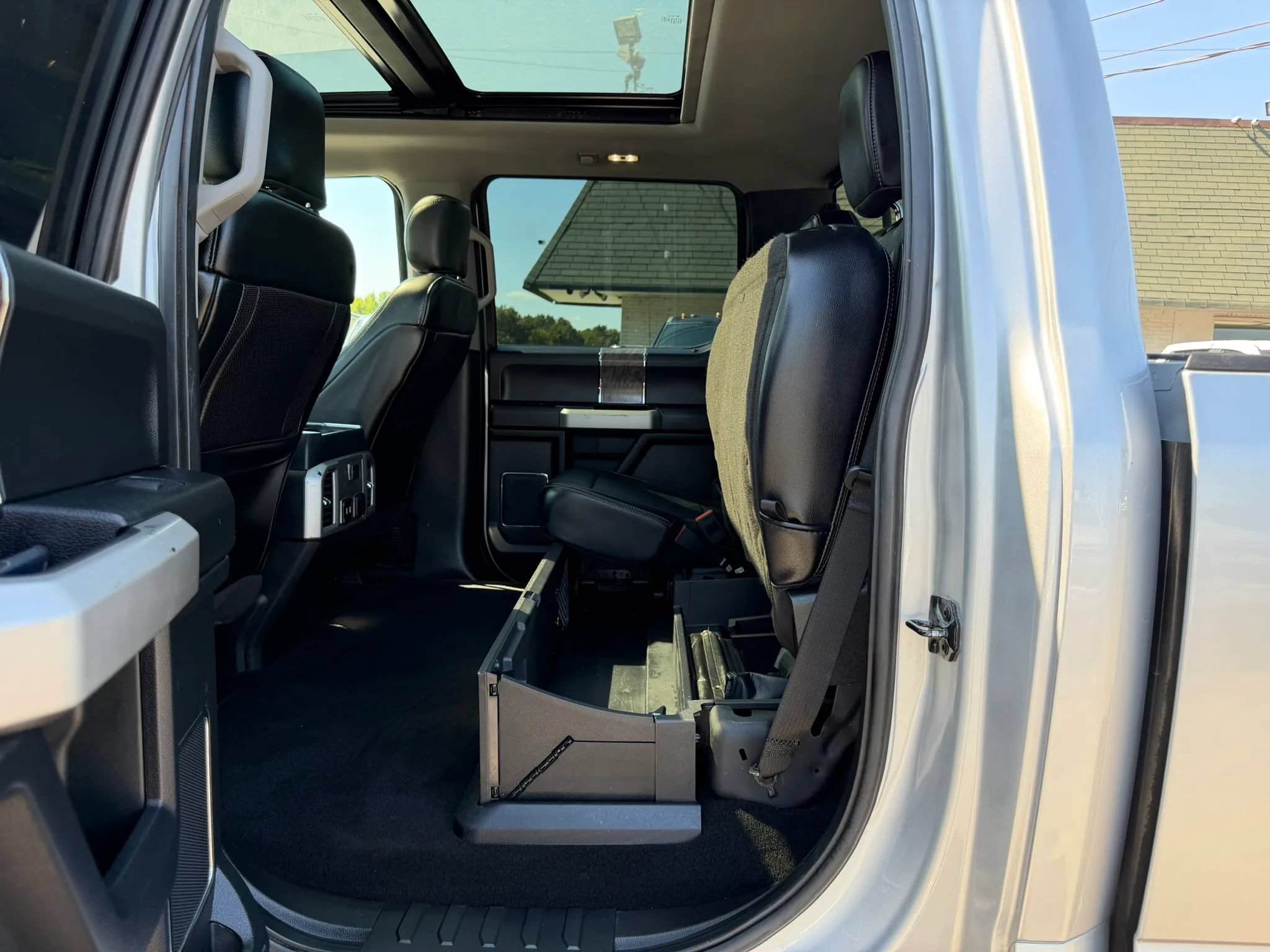Used 2019 Ford F250 Lariat w/ Lariat Ultimate Package AWD/4WD image 25