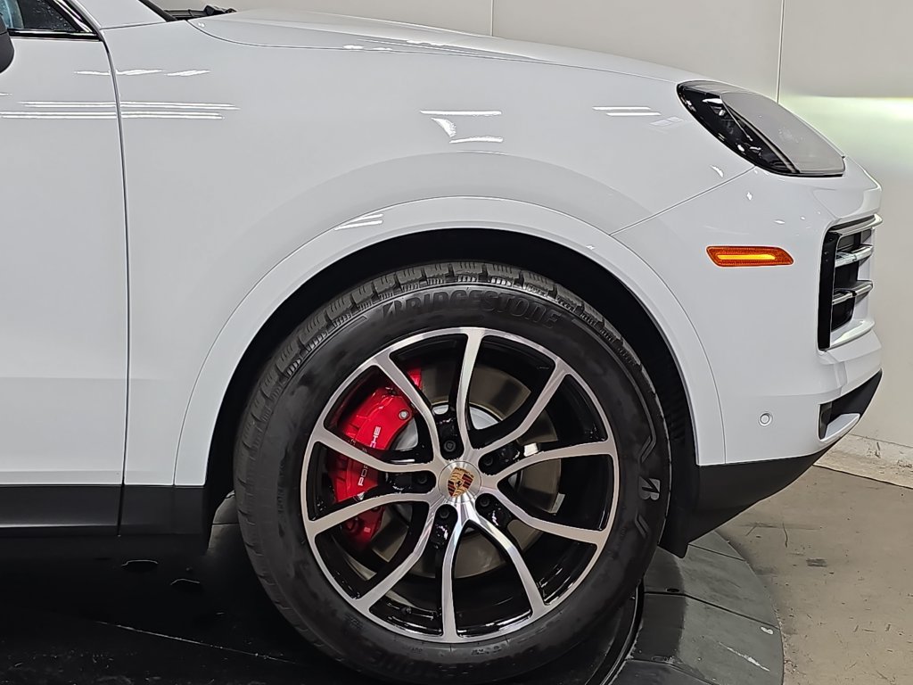 Certified 2026 Porsche Cayenne S AWD/4WD image 11