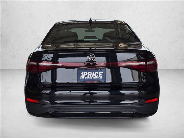 Used 2025 Volkswagen Jetta Sport FWD image 7