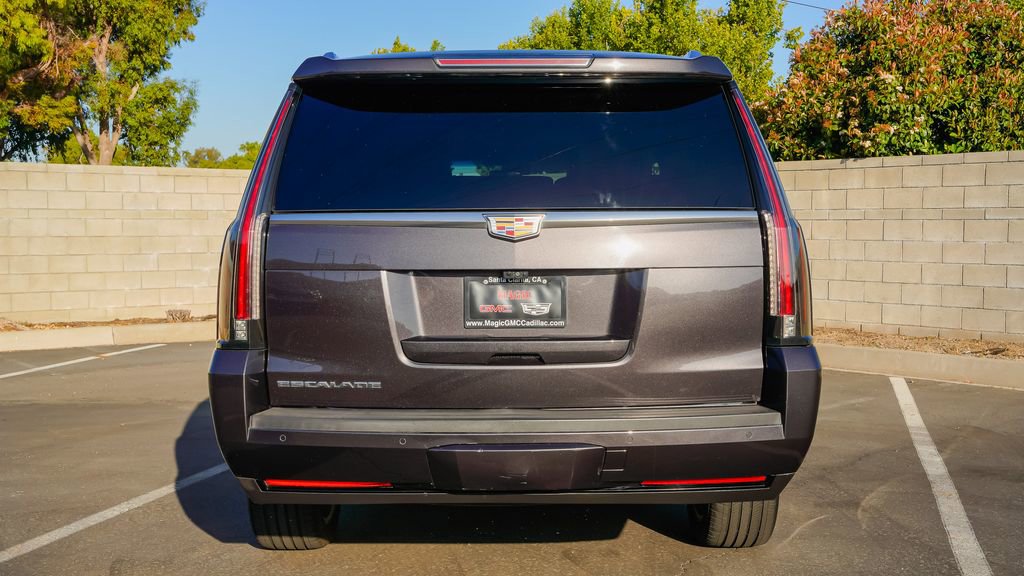Used 2018 Cadillac Escalade ESV Platinum AWD/4WD image 8
