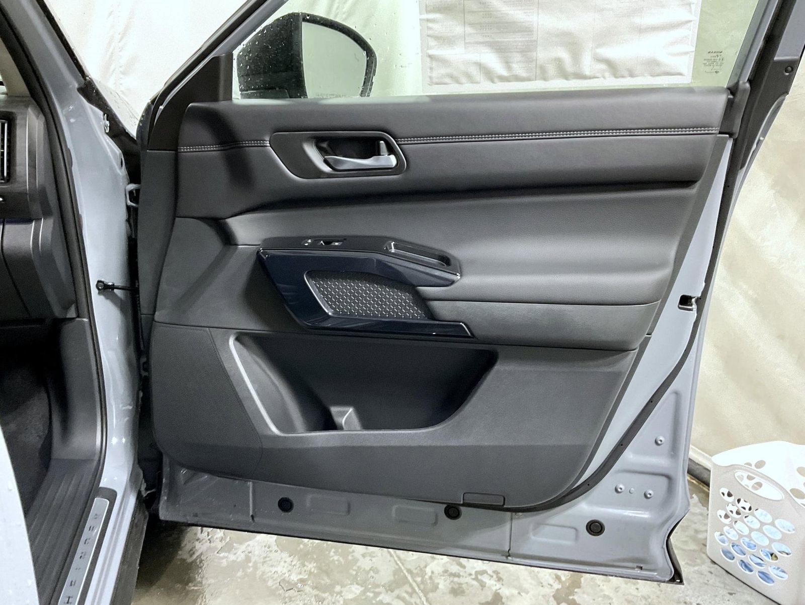 New 2026 Nissan Pathfinder Platinum AWD/4WD image 17