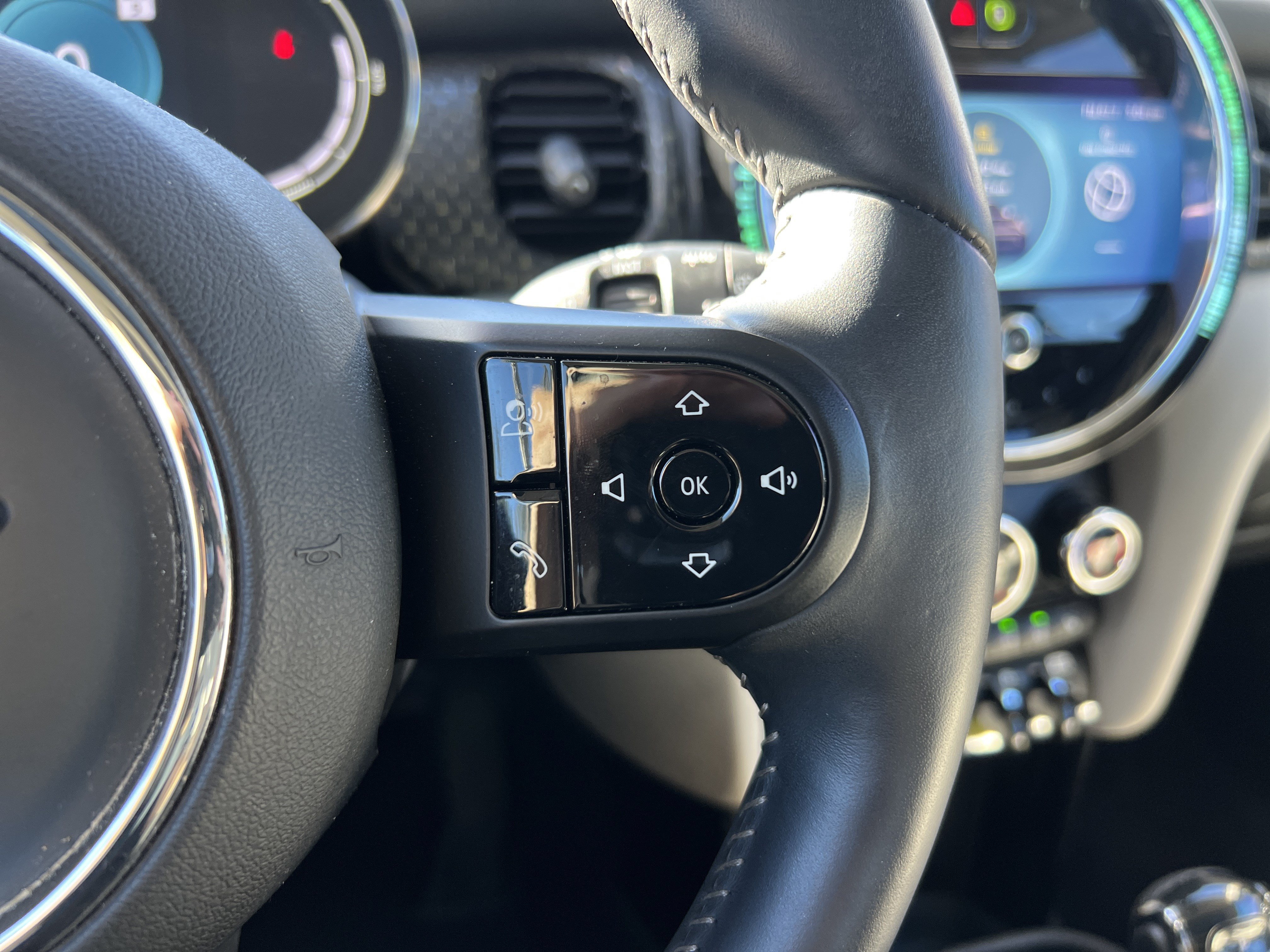 Used 2024 MINI Cooper SE FWD image 20