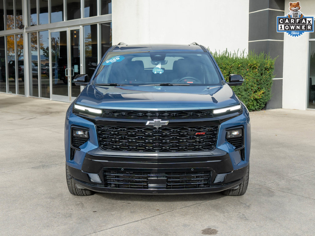 Used 2026 Chevrolet Traverse RS AWD/4WD image 2