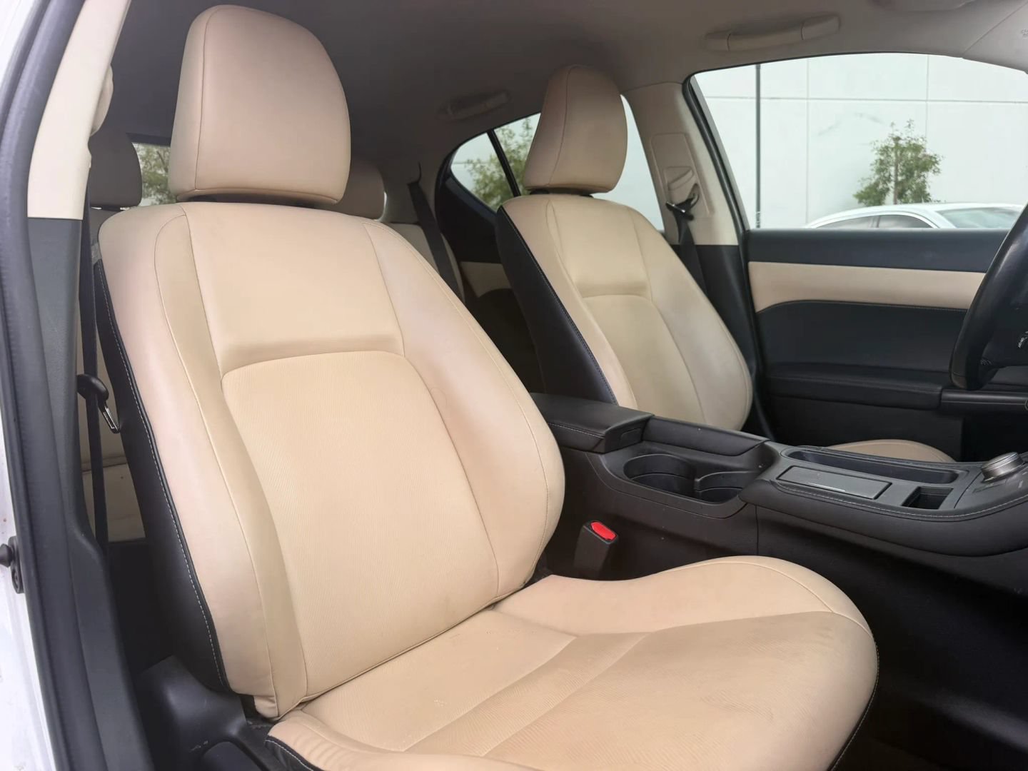 Used 2016 Lexus CT 200h w/ Accessory Package 2 FWD image 21
