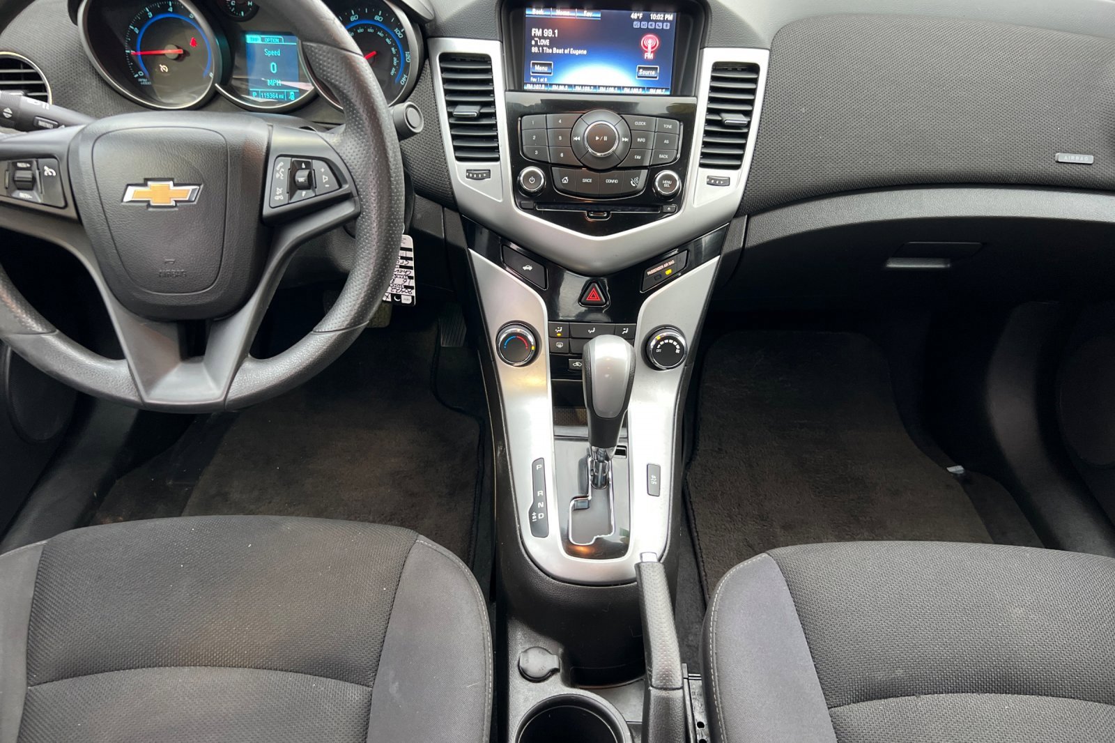 Used 2016 Chevrolet Cruze LT w/ Technology Package image 12