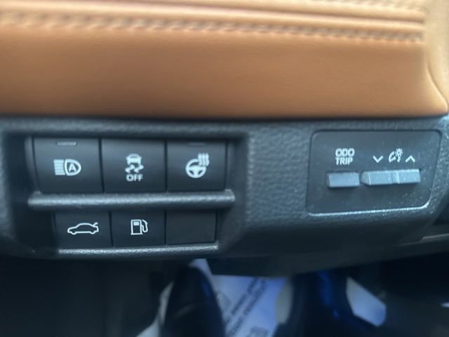 Certified 2020 Toyota Avalon Limited FWD image 35